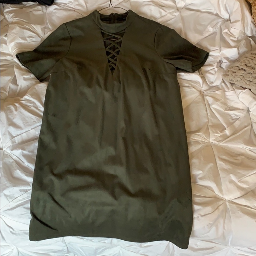 Short sleeve free suede dress